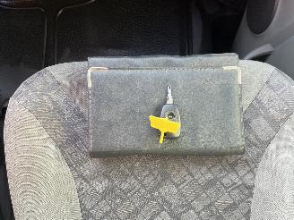 Opel Vivaro Vivaro Van 1.9 DTI 16V (F9Q-760) [74kW]  (08-2001/07-2014) picture 17