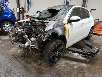 Purkuautot passenger cars Peugeot 308 308 (L3/L8/LB/LH/LP) Hatchback 5-drs 1.2 12V e-THP PureTech 130 (EB2DT=
S(HNY)) [96kW]  (11-2013/06-2021) 2016/1