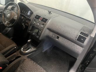Volkswagen Touran Touran (1T3) MPV 1.6 TDI 16V (CAYC(Euro 5)) [77kW]  (05-2010/05-2015) picture 8