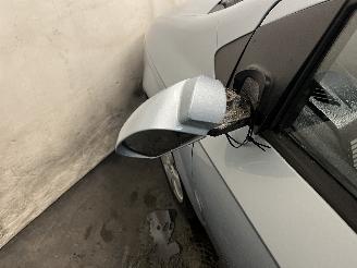 Hyundai Getz Getz Hatchback 1.3i 12V (G4EA) [63kW]  (09-2003/09-2005) picture 10