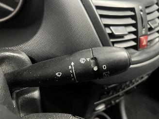 Peugeot 206+ 206+ (2L/M) Hatchback 1.1 XR,XS (TU1JP(HFV)) [44kW]  (01-2009/06-2013)= picture 17