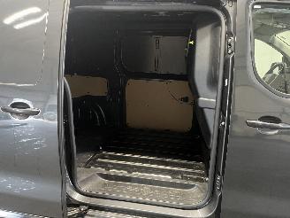Citroën Jumpy Jumpy Van 2.0 Blue HDI 145 (DW10FDDU370(EHS)) [106kW]  (09-2020/04-202=
5) picture 20