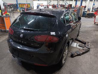 Seat Leon Leon (1P1) Hatchback 5-drs 1.2 TSI (CBZB) [77kW]  (02-2010/12-2012) picture 3
