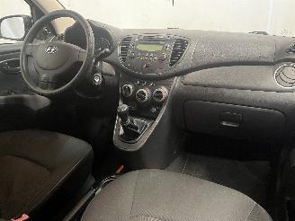 Hyundai I-10 i10 (F5) Hatchback 1.1i 12V (G4HG5) [51kW]  (04-2011/12-2013) picture 13