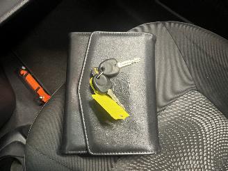 Hyundai I-10 i10 (F5) Hatchback 1.1i 12V (G4HG5) [51kW]  (04-2011/12-2013) picture 21