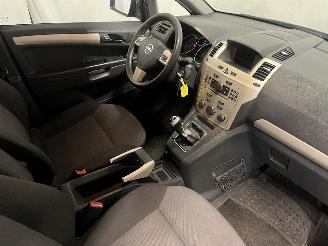 Opel Zafira Zafira (M75) MPV 1.6 16V (Z16XER(Euro 4)) [85kW]  (01-2008/04-2015) picture 14