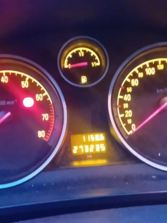 Opel Zafira Zafira (M75) MPV 1.6 16V (Z16XER(Euro 4)) [85kW]  (01-2008/04-2015) picture 2