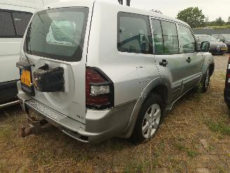 Mitsubishi Pajero Pajero Hardtop (V6/7) Terreinwagen 3.2 DI-D 16V (4M41) [118kW]  (04-20=
00/12-2006) picture 4