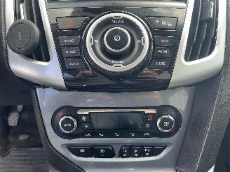 Ford Focus Focus 3 Wagon Combi 1.6 TDCi ECOnetic (NGDB) [77kW]  (05-2012/05-2018)= picture 22