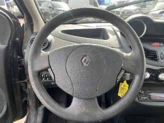 Renault Twingo Twingo II (CN) Hatchback 3-drs 1.2 16V (D4F-764(D4F-E7)) [55kW]  (03-2=
007/09-2014) picture 17