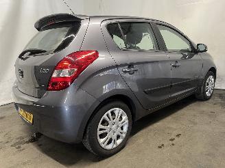 Hyundai I-20 i20 Hatchback 1.2i 16V (G4LA) [57kW]  (09-2008/12-2012) picture 8