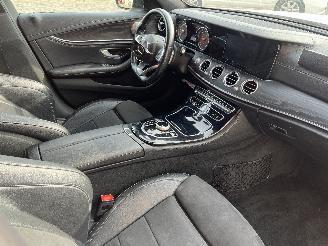 Mercedes E-klasse E (W213) Sedan E-200 2.0 Turbo 16V (M274.920) [135kW]  (01-2016/05-201=
9) picture 15