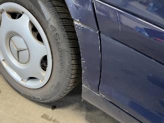 Mercedes C-klasse C (W203) Sedan 2.2 C-200 CDI 16V (OM611.962) [85kW]  (09-2000/06-2003)= picture 12