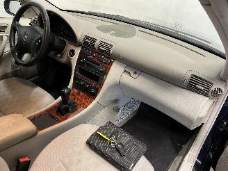 Mercedes C-klasse C (W203) Sedan 2.2 C-200 CDI 16V (OM611.962) [85kW]  (09-2000/06-2003)= picture 16