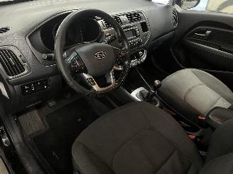 Kia Rio Rio III (UB) Hatchback 1.2 CVVT 16V (G4LA5) [63kW]  (09-2011/12-2017) picture 17