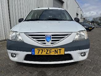 Dacia Logan Logan MCV I (KS) Combi 1.6 (K7M-718) [64kW]  (02-2007/06-2013) picture 8