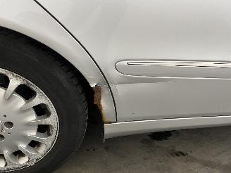 Mercedes E-klasse E (W211) Sedan 2.6 E-240 V6 18V (M112.913) [130kW]  (03-2002/12-2008) picture 6