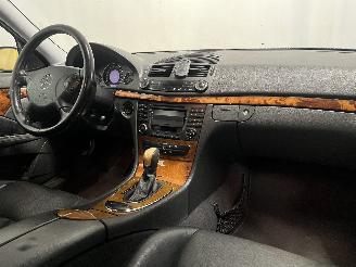 Mercedes E-klasse E (W211) Sedan 2.6 E-240 V6 18V (M112.913) [130kW]  (03-2002/12-2008) picture 12