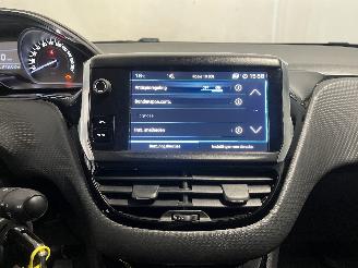 Peugeot 208 208 I (CA/CC/CK/CL) Hatchback 1.2 Vti 12V PureTech 82 (EB2F(HMZ)) [60k=
W]  (03-2012/12-2019) picture 28