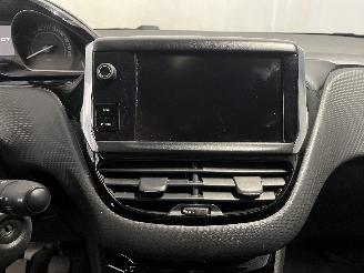 Peugeot 208 208 I (CA/CC/CK/CL) Hatchback 1.2 Vti 12V PureTech 82 (EB2F(HMZ)) [60k=
W]  (03-2012/12-2019) picture 23