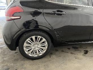 Peugeot 208 208 I (CA/CC/CK/CL) Hatchback 1.2 Vti 12V PureTech 82 (EB2F(HMZ)) [60k=
W]  (03-2012/12-2019) picture 10