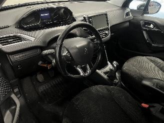 Peugeot 208 208 I (CA/CC/CK/CL) Hatchback 1.2 Vti 12V PureTech 82 (EB2F(HMZ)) [60k=
W]  (03-2012/12-2019) picture 20