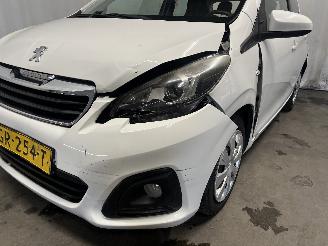 Peugeot 108 108 Hatchback 1.0 12V (1KRFE(CFB)) [51kW]  (05-2014/...) picture 6