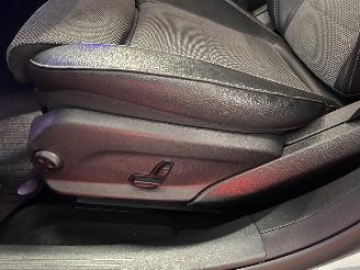 Mercedes E-klasse E (W213) Sedan E-350e 2.0 Turbo 16V (M274.920) [210kW]  (07-2016/06-20=
19) picture 25