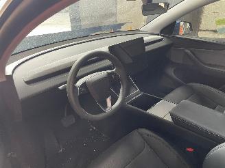 Tesla  Model Y SUV RWD 58 kWh, Long Range RWD 75 kWh (4D3) [220kW]  (01-2025/=
=2E..) picture 5