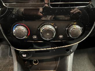 Renault Clio Clio IV Estate/Grandtour (7R) Combi 5-drs 1.5 Energy dCi 90 FAP (K9K-6=
08(K9K-B6)) [66kW]  (11-2012/08-2021) picture 20