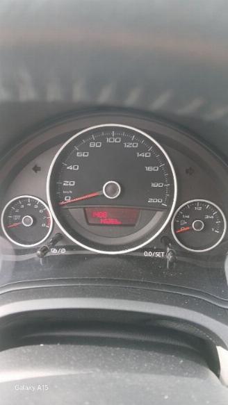 Seat Mii Mii Hatchback 1.0 12V (CHYA) [44kW]  (10-2011/07-2019) picture 2