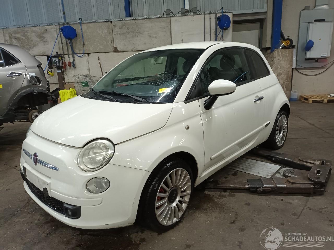 Fiat 500 500 (312) Hatchback 1.4 16V (169.A.3000) [74kW]  (08-2007/...)