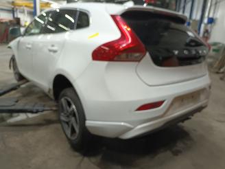 Volvo V-40 V40 (MV) Hatchback 5-drs 1.6 D2 (D4162T) [84kW]  (03-2012/12-2016) picture 4