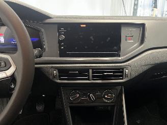 Volkswagen Polo Polo VI (AW1) Hatchback 5-drs 1.0 MPI 12V (DSGD) [59kW]  (10-2020/...)= picture 28