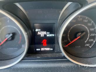 Mitsubishi Outlander Outlander (CW) SUV 2.0 16V 4x2 (4B11) [108kW]  (11-2006/11-2012) picture 2