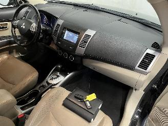 Mitsubishi Outlander Outlander (CW) SUV 2.0 16V 4x2 (4B11) [108kW]  (11-2006/11-2012) picture 11