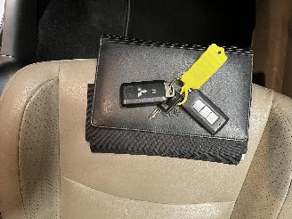 Mitsubishi Outlander Outlander (CW) SUV 2.0 16V 4x2 (4B11) [108kW]  (11-2006/11-2012) picture 22