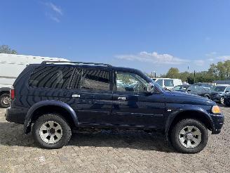 Mitsubishi Pajero Pajero Sport (K7/9) Terreinwagen 2.5 TD GLS (4D56TDI) [85kW]  (07-2002=
/02-2009) picture 7