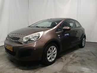 Kia Rio Rio III (UB) Hatchback 1.1 CRDi VGT 12V (D3FA) [55kW]  (09-2011/12-201=
7) picture 3