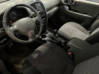 Hyundai Santa Fe Santa Fe I SUV 2.0 16V 4x2 (G4JP) [99kW]  (08-2001/02-2006) picture 13