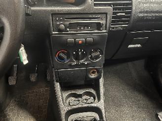 Opel Zafira Zafira (F75) MPV 1.6 16V (Z16XE(Euro 4)) [74kW]  (04-1999/06-2005) picture 25