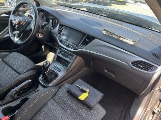 Opel Astra Astra K Sports Tourer Combi 1.0 Turbo 12V (B10XFT(Euro 6)) [77kW]  (01=
-2016/12-2022) picture 18