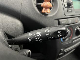 Toyota Yaris Yaris (P1) Hatchback 1.3 16V VVT-i (2SZFE) [64kW]  (04-2002/09-2005) picture 17