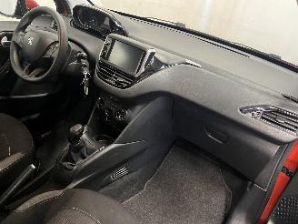 Peugeot 208 208 I (CA/CC/CK/CL) Hatchback 1.2 Vti 12V PureTech 82 (EB2F(HMZ)) [60k=
W]  (03-2012/12-2019) picture 11