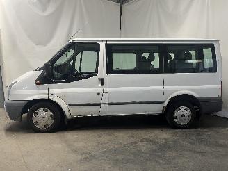 Ford Transit Transit Bus 2.2 TDCi 16V (P8FB(Euro 4)) [63kW]  (04-2006/08-2014) picture 4