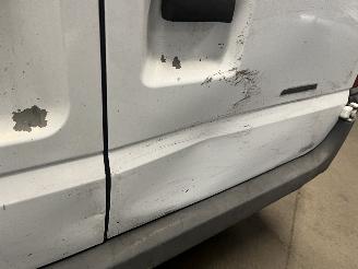 Ford Transit Transit Bus 2.2 TDCi 16V (P8FB(Euro 4)) [63kW]  (04-2006/08-2014) picture 12