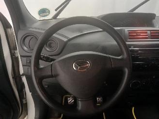 Daihatsu Materia Materia Hatchback 1.3 16V (K3-VE) [67kW]  (10-2006/12-2010) picture 17