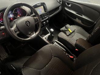 Renault Clio Clio IV Estate/Grandtour (7R) Combi 5-drs 0.9 Energy TCE 90 12V (H4B-4=
08(H4B-B4)) [66kW]  (01-2013/08-2021) picture 17