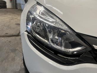 Renault Clio Clio IV Estate/Grandtour (7R) Combi 5-drs 0.9 Energy TCE 90 12V (H4B-4=
08(H4B-B4)) [66kW]  (01-2013/08-2021) picture 11