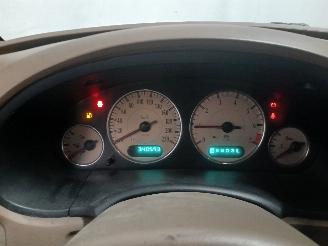 Chrysler Voyager Voyager/Grand Voyager (RG/RS) MPV 3.3 V6 (EGA) [128kW]  (02-2000/12-20=
08) picture 19